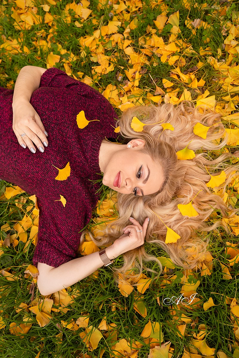 Individual autumn portrait session in Strasbourg